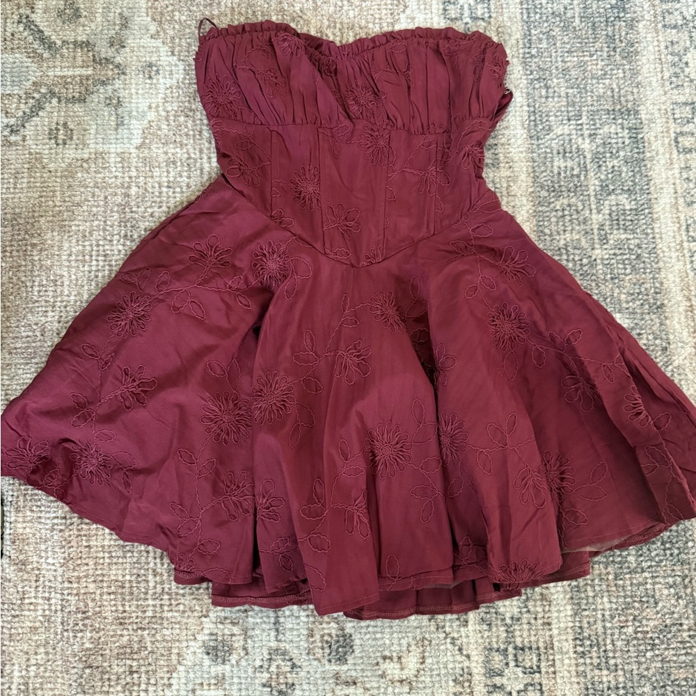Vici Burgundy Strapless Dress